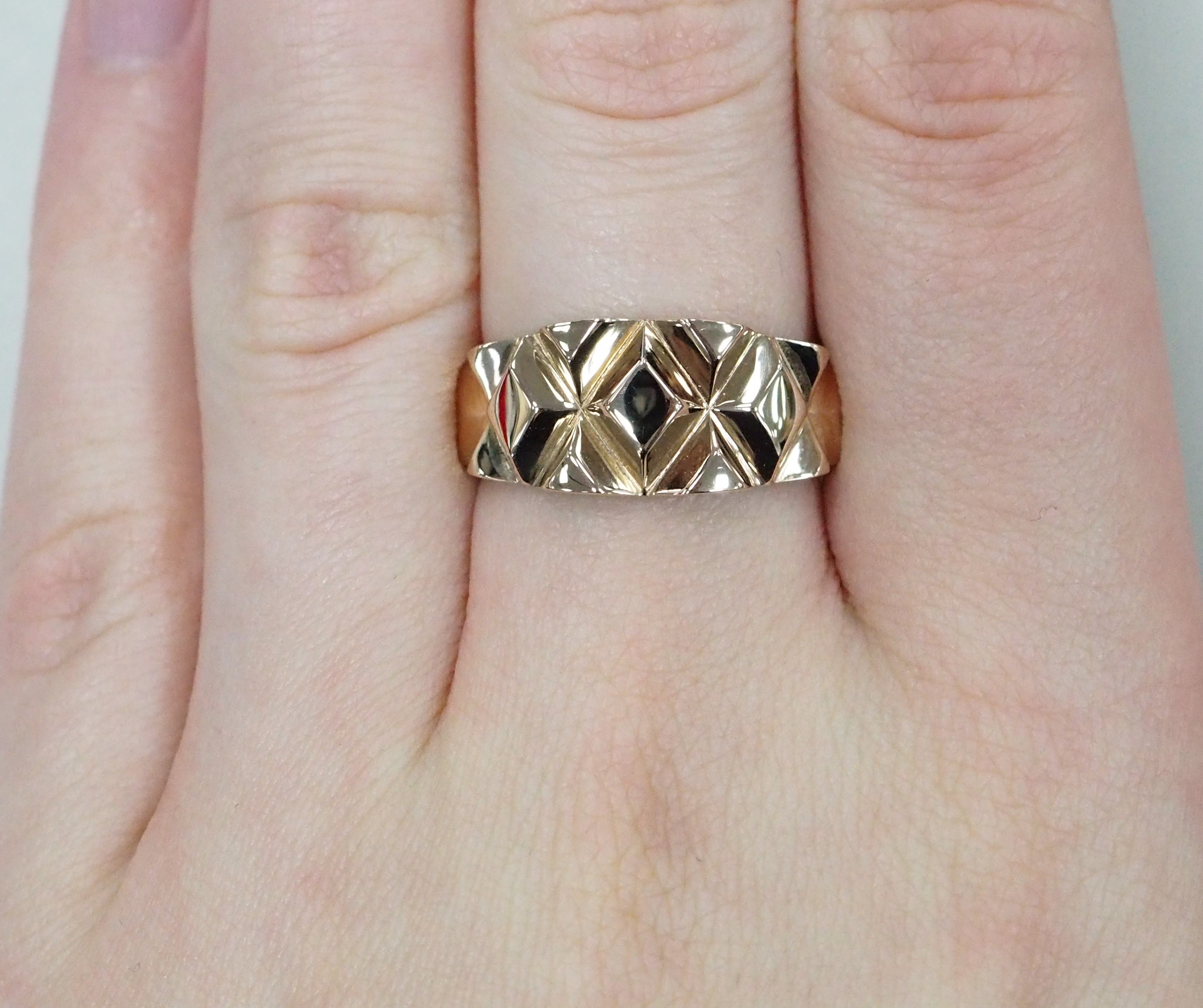 Кольцо из золота